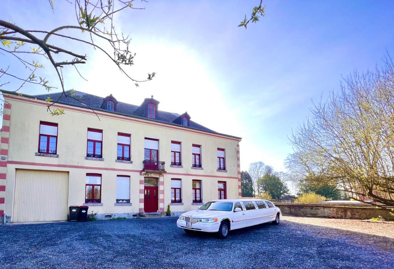 Bed and Breakfast Domaine Des Anges Avesnes-sur-Helpe Екстер'єр фото