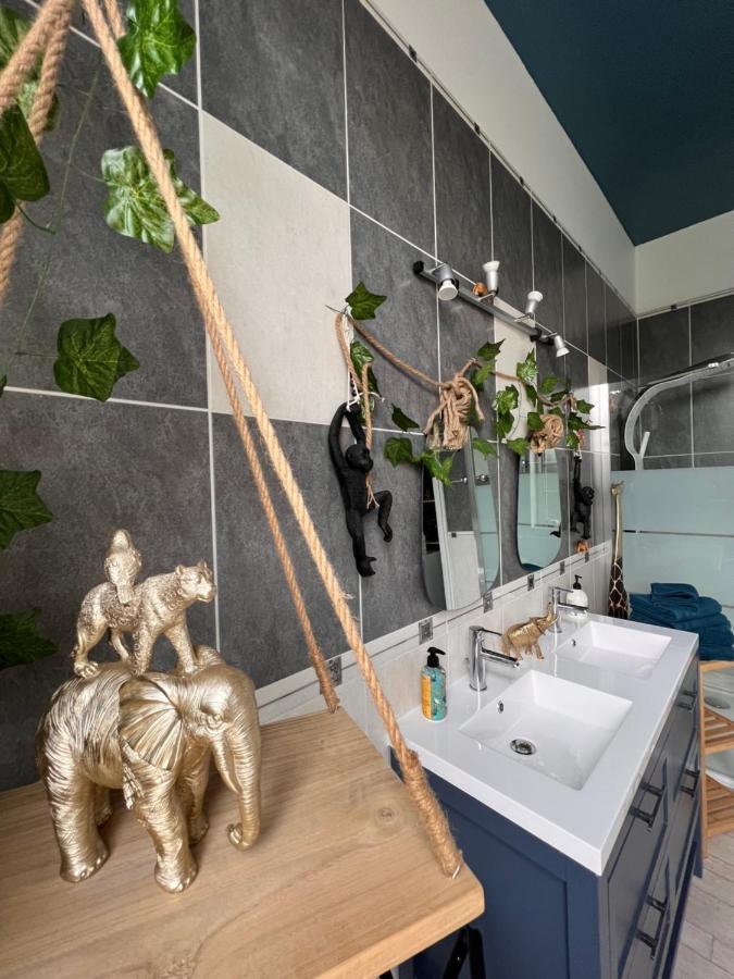 Bed and Breakfast Domaine Des Anges Avesnes-sur-Helpe Екстер'єр фото