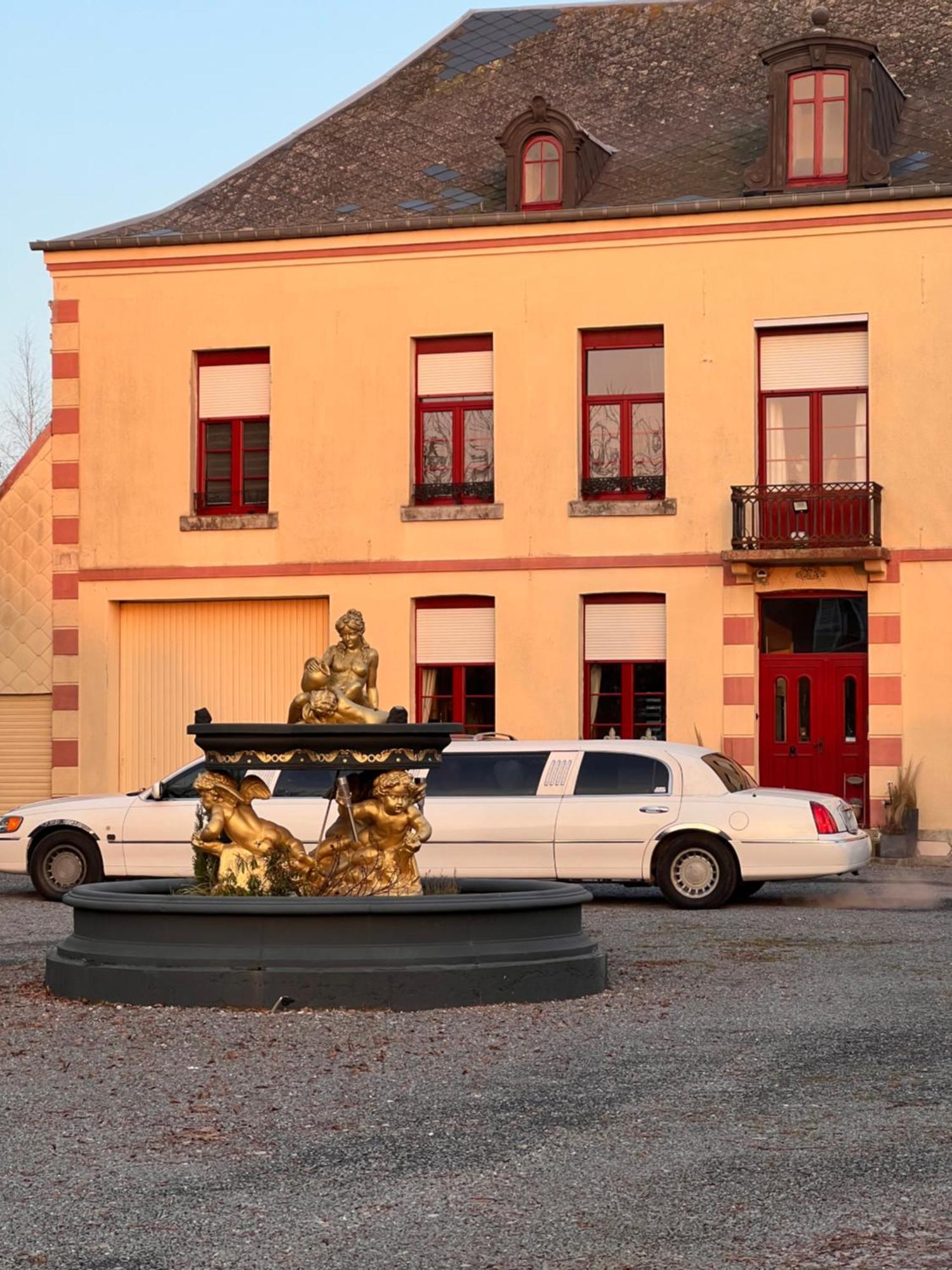 Bed and Breakfast Domaine Des Anges Avesnes-sur-Helpe Екстер'єр фото