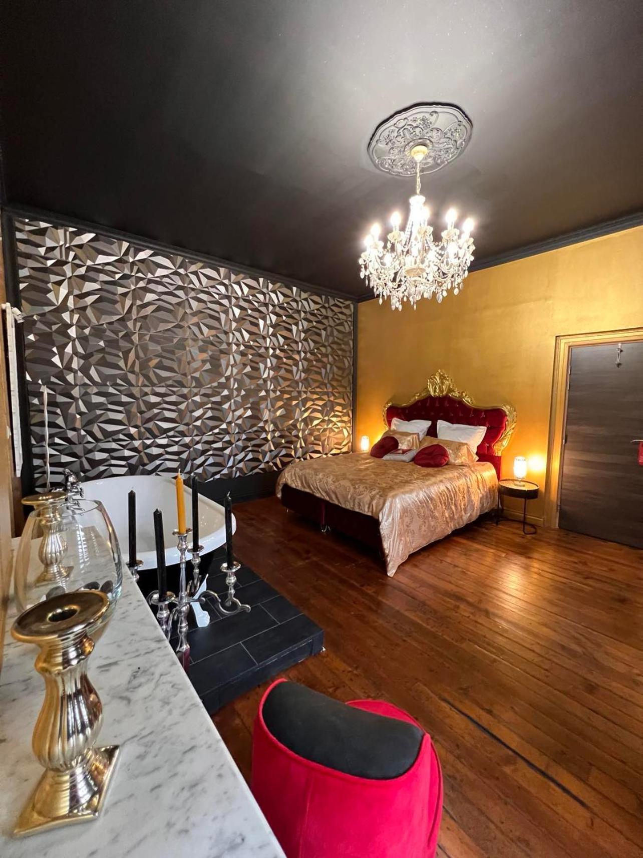 Bed and Breakfast Domaine Des Anges Avesnes-sur-Helpe Екстер'єр фото